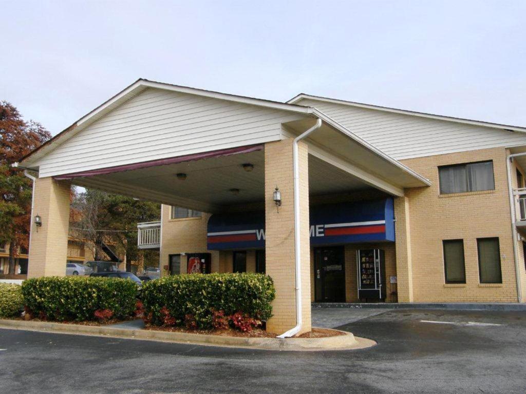 Rodeway Inn Jonesboro Exterior photo